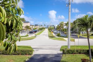 227 Castlewood Dr, North Palm Beach, FL 33408, Sold 05/14/21