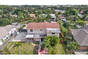 1371 Woodcrest Rd W, West Palm Beach, FL 33417, Sold 04/01/21