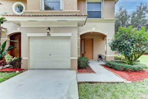 371 River Bluff Ln, Royal Palm Beach, FL 33411, Sold 03/04/21