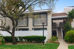 3215 S Lakeview Cir, Fort Pierce, FL 34949, Sold 02/19/21