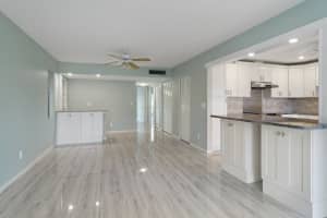 3215 S Lakeview Cir, Fort Pierce, FL 34949, Sold 02/19/21