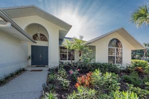 1645 Indian Bay Dr, Vero Beach, FL 32963, Sold 03/31/21