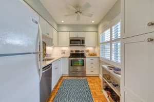 MLS# R10684229, Vero Beach, Florida 32963