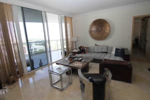 400 Alton Rd, Miami Beach, FL 33139, Sold 06/25/21