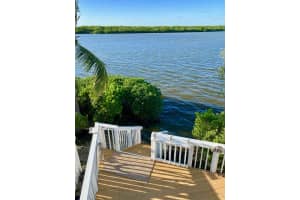 2408 Harbour Cove Dr, Fort Pierce, FL 34949, Sold 03/15/21