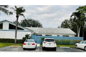 404 Timberlane Cir, Greenacres, FL 33463, Sold 02/25/21