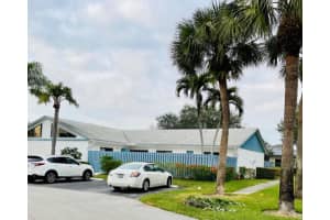 404 Timberlane Cir, Greenacres, FL 33463, Sold 02/25/21