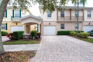 422 Capistrano Dr, Palm Beach Gardens, FL 33410, Sold 04/15/21