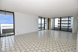 5540 N Ocean Dr, Riviera Beach, FL 33404, Sold 03/09/21