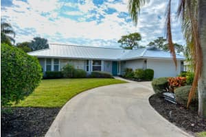 2942 SE Fairway W, Stuart, FL 34997, Sold 02/23/21