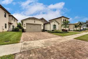 8475 Grand Prix Ln, Boynton Beach, FL 33472, Sold 04/20/21