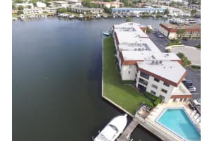 313 Lake Cir, North Palm Beach, FL 33408, Sold 05/14/21
