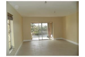 490 NW 20th St, Boca Raton, FL 33431, Sold 04/02/21