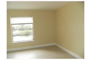 490 NW 20th St, Boca Raton, FL 33431, Sold 04/02/21