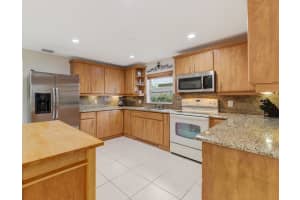 6461 SE Clairmont Pl, Hobe Sound, FL 33455, Sold 02/25/21