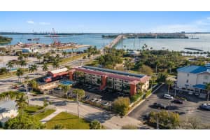 701 N Indian River Dr, Fort Pierce, FL 34950, Sold 02/19/21