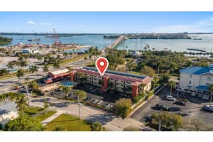 701 N Indian River Dr, Fort Pierce, FL 34950, Sold 02/19/21