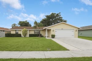 8461 Raymond Dr, Boynton Beach, FL 33472, Sold 02/26/21