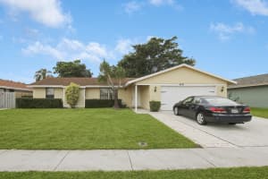 8461 Raymond Dr, Boynton Beach, FL 33472, Sold 02/26/21