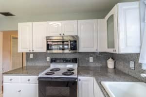 521 Sandpiper Cir Ln, Delray Beach, FL 33445, Sold 04/14/21