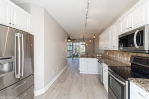 1615 42nd Square, Vero Beach, FL 32960, Sold 02/16/21