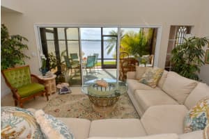 3527 SE Sandpiper Cir, Port St. Lucie, FL 34952, Sold 04/19/21