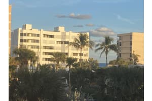 3589 S Ocean Blvd, South Palm Beach, FL 33480, Sold 04/28/21