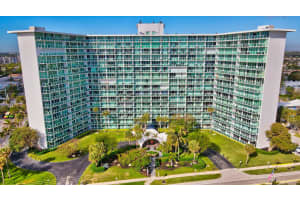 333 NE 21st Ave, Deerfield Beach, FL 33441, Sold 06/03/21