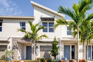 8709 Via Mar Rosso, Lake Worth, FL 33467, Sold 04/23/21