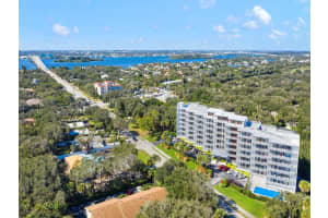 MLS# R10686238, Vero Beach, Florida 32963