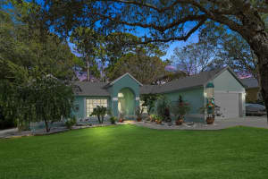 8811 SE Duncan St, Hobe Sound, FL 33455, Sold 03/01/21