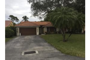 1120 New Parkview Pl, Haverhill, FL 33417, Sold 04/16/21