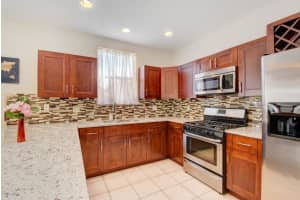 134 Spruce St, Boynton Beach, FL 33426, Sold 02/26/21