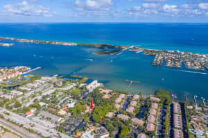 20 Via Lago, Boynton Beach, FL 33435, Sold 07/01/21