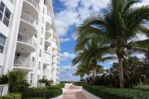 2295 S Ocean Blvd, Palm Beach, FL 33480, Sold 04/01/21