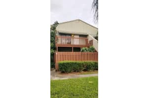 18 Crossings Cir, Boynton Beach, FL 33435, Sold 03/02/21