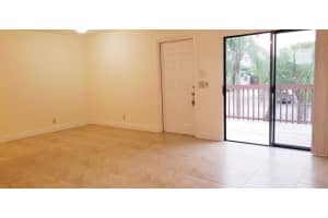 18 Crossings Cir, Boynton Beach, FL 33435, Sold 03/02/21