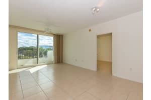 2421 NE 65th St, Fort Lauderdale, FL 33308, Sold 04/09/21