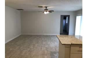 36 N Crossings Cir, Boynton Beach, FL 33435, Sold 04/12/21