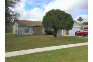 8267 Little Beth Dr E, Boynton Beach, FL 33472, Sold 04/15/21