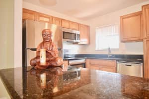 200 Waterway Dr S, Lantana, FL 33462, Sold 06/07/21