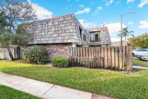 1560 Forest Lakes Cir, West Palm Beach, FL 33406, Sold 03/22/21