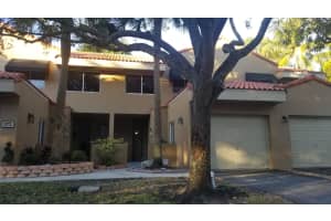 570 N University Dr, Plantation, FL 33324, Sold 04/15/21