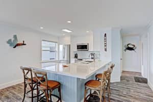 400 Northlake Ct, North Palm Beach, FL 33408, Sold 03/30/21