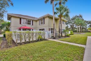 2 Amherst Ct, Royal Palm Beach, FL 33411, Sold 03/12/21