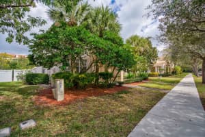 8019 Murano Cir, Palm Beach Gardens, FL 33418, Sold 03/03/21