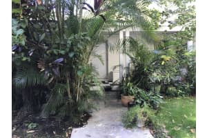 717 SE Atlantic Dr, Lantana, FL 33462, Sold 03/05/21