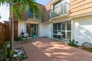 3900 County Line Rd, Tequesta, FL 33469, Sold 03/12/21