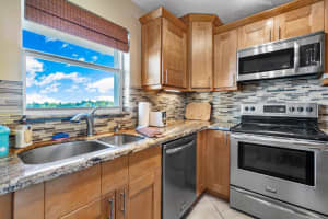 311 E Ocean Ave, Lantana, FL 33462, Sold 03/22/21