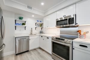 2600 N Flagler Dr, West Palm Beach, FL 33407, Sold 03/08/21